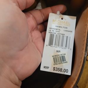 Michael Kors Hamilton brown saffiano leather key lock